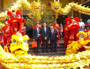 nghệ thuật múa rồng lễ khai trương