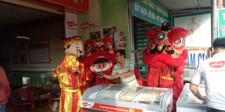 Múa lân khai trương công ty giá rẻ tại Đắk Lắk