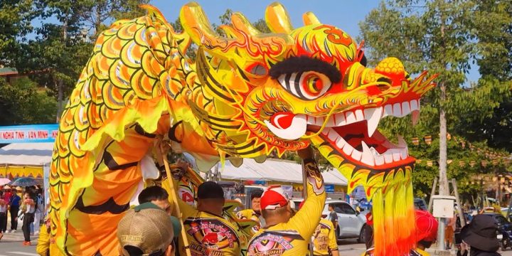 Vì Sao Múa Rồng Thường Xuất Hiện Dịp Tết Và Khai Trương?